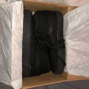 Canvas Black/Black High Tops